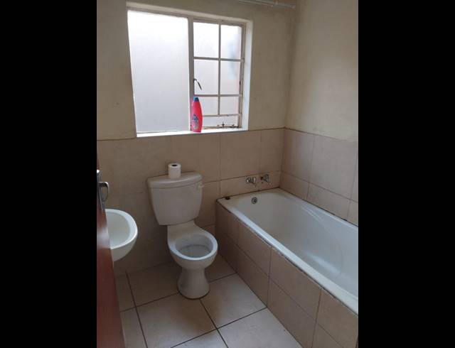 2 BEDROOM APARTMENT FOR SALE IN RUSTENBURG CENTRAL